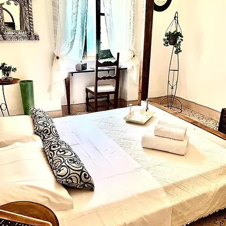 Il Vecchio Cortile شقة